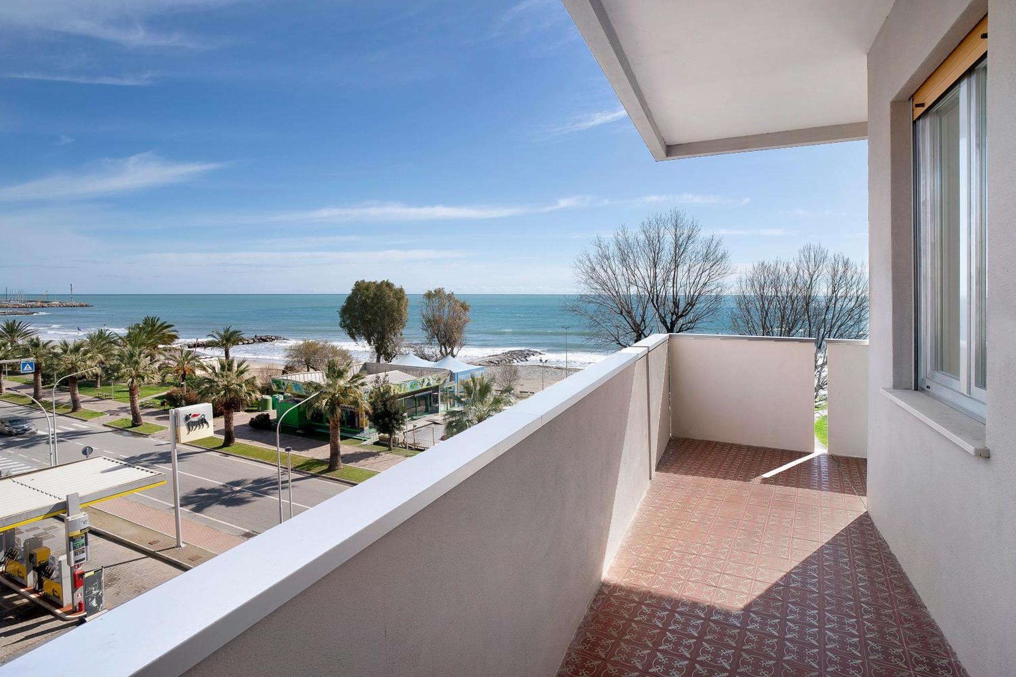 Fronte Mare - Marina Di Andora公寓 外观 照片